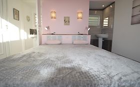 La Villa Coconut Vue A 180° Mer Rocher Du Diamant